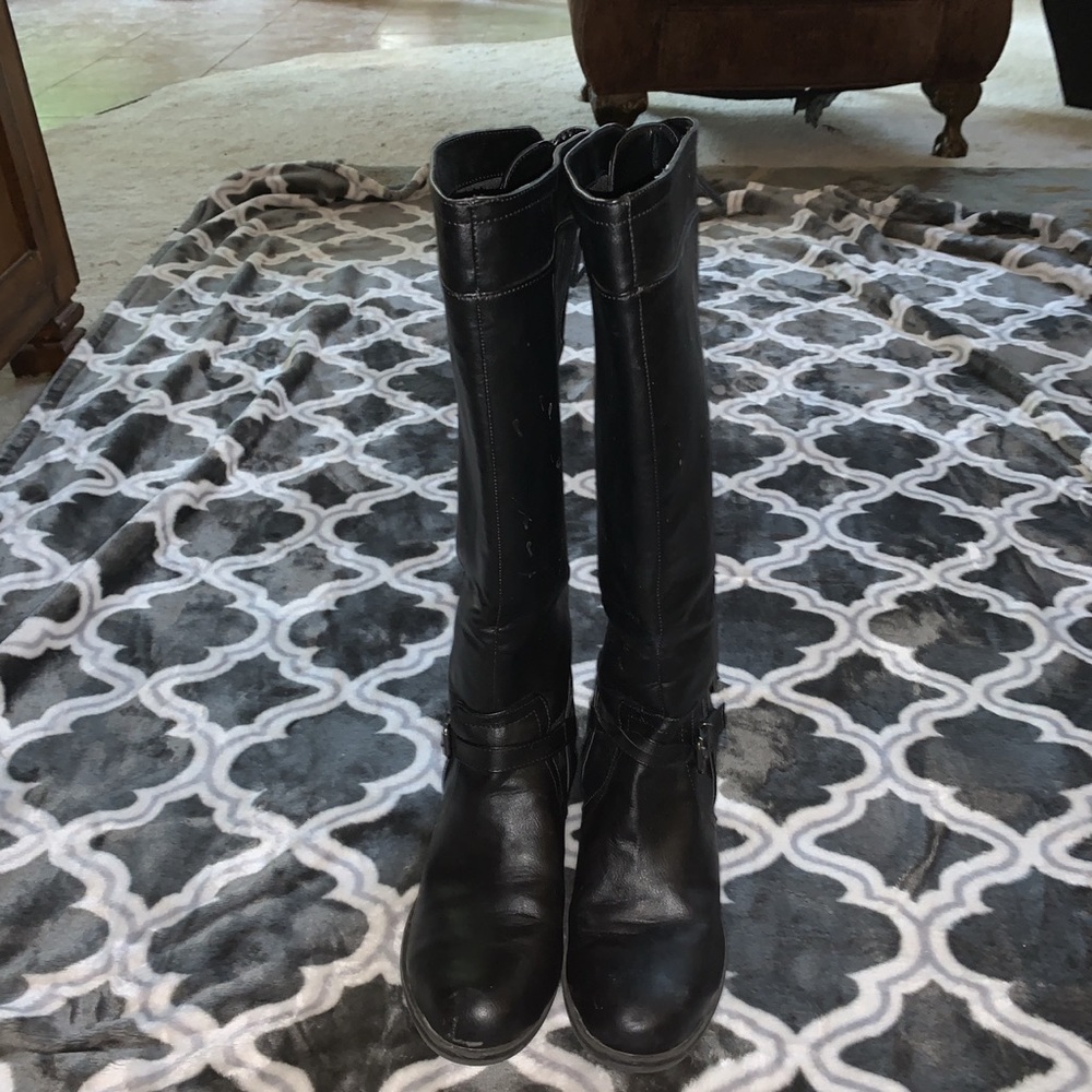 Back boots
